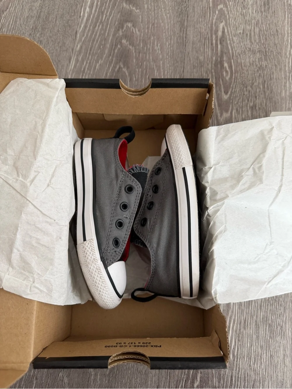 Converse slip low